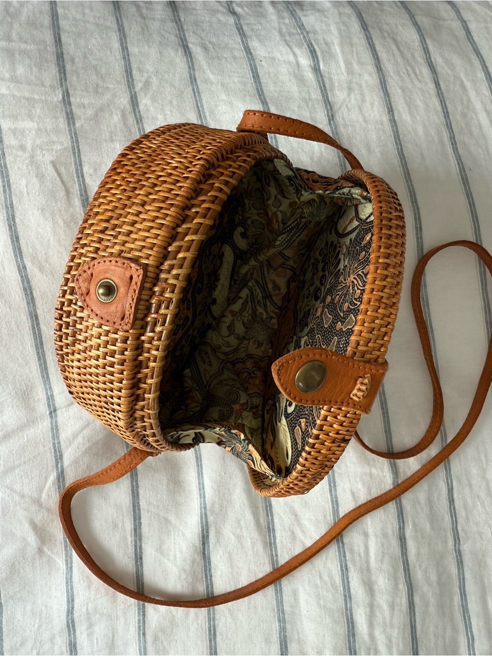 Round Woven Crossbody Bag in Tan - Picture 2 of 2
